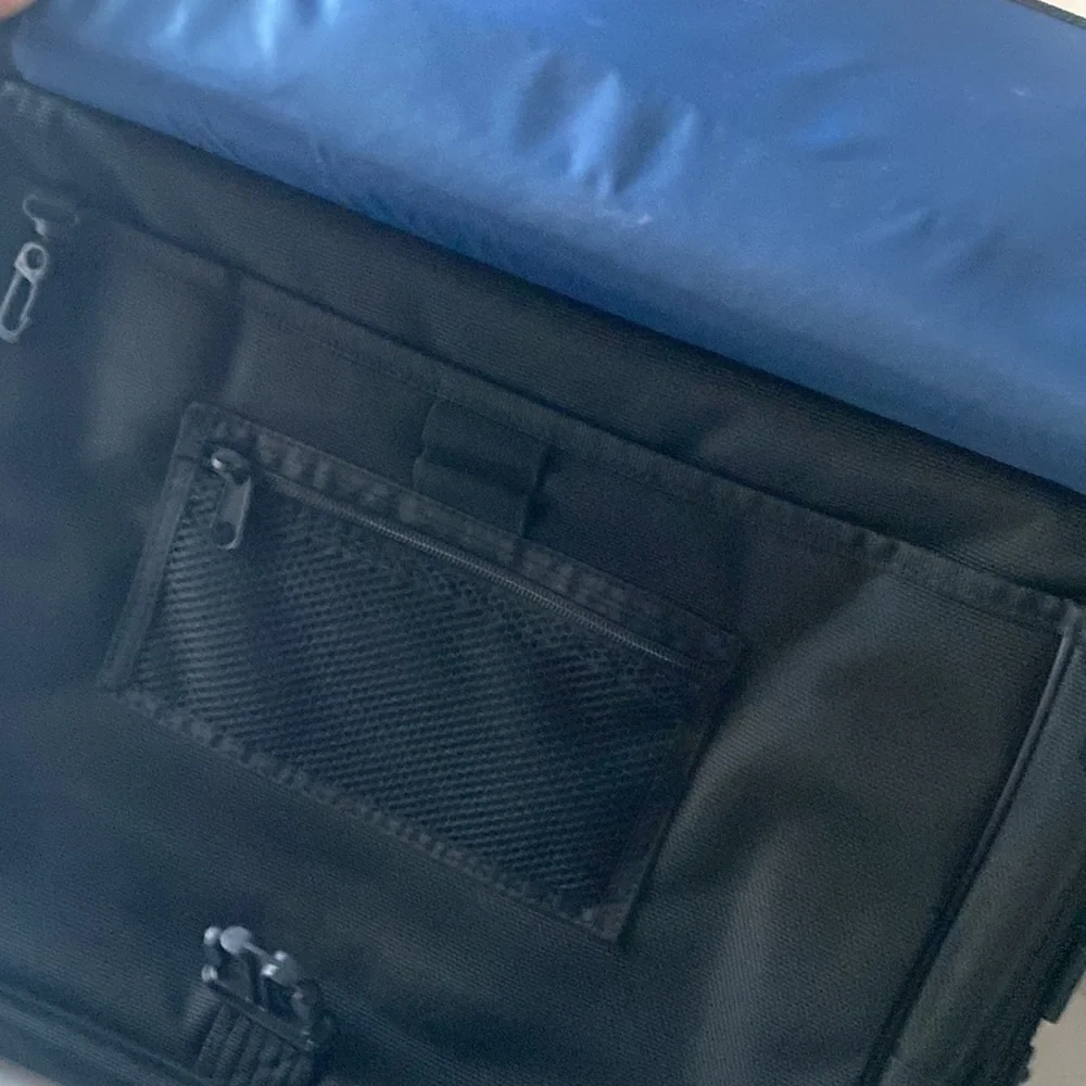Targus Laptop Padded Shoulder Case